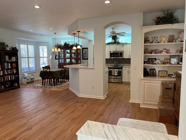 Building Photo - Sun City Two-Bedroom, Two-Bath Unfurnished Home — 50% Off First Month for Those Who Qualify!