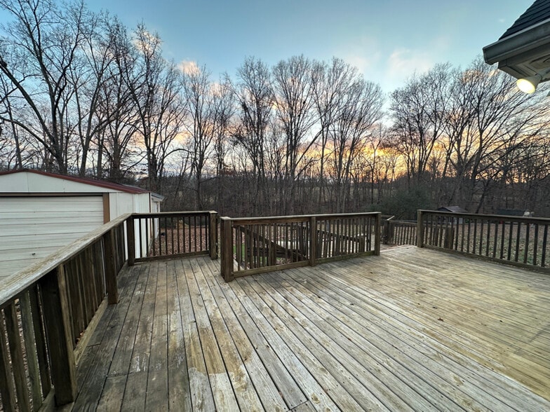 Building Photo - 500 Wooten Rd