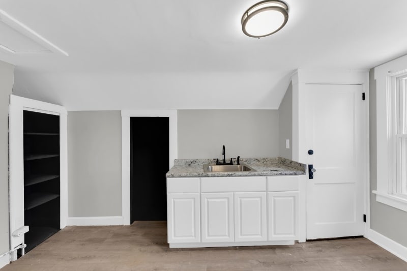 Building Photo - 1724 Burgess Rd