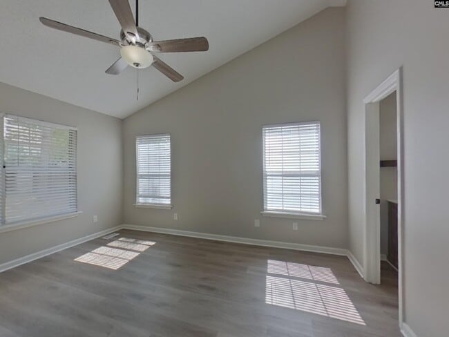 Building Photo - 12 Red Cedar Dr