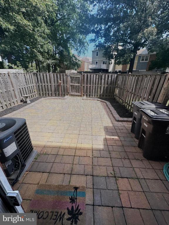 Building Photo - 6300 Bentham Ct