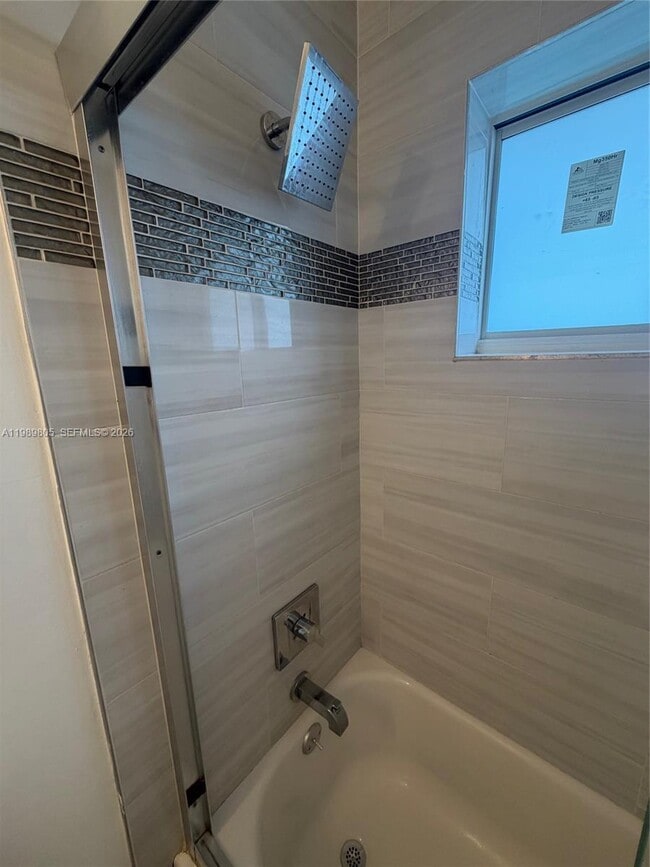 Building Photo - 608 NW 3rd Ave