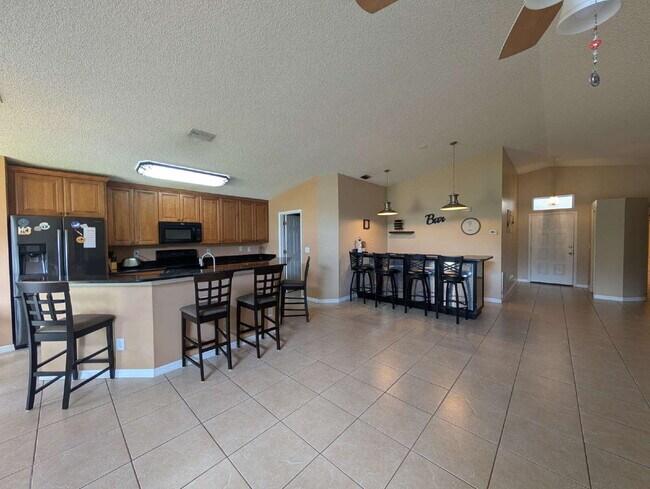 Building Photo - Beautiful 3-Bedroom Home in Suntree