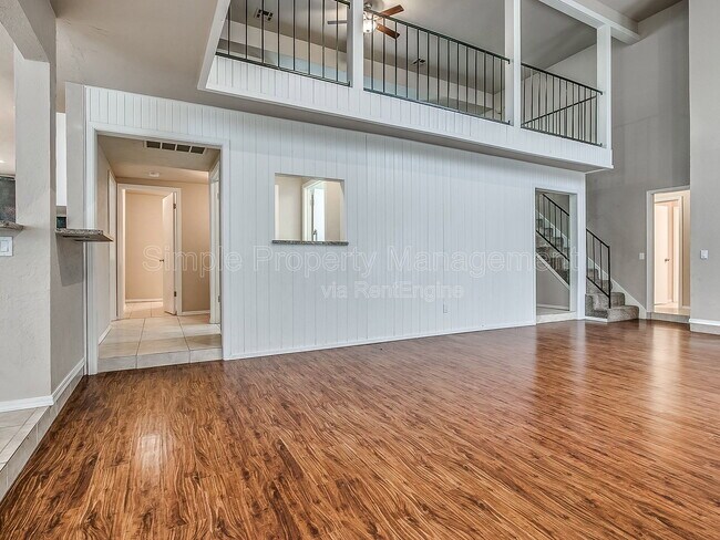 Building Photo - 10824 Admiral Dr