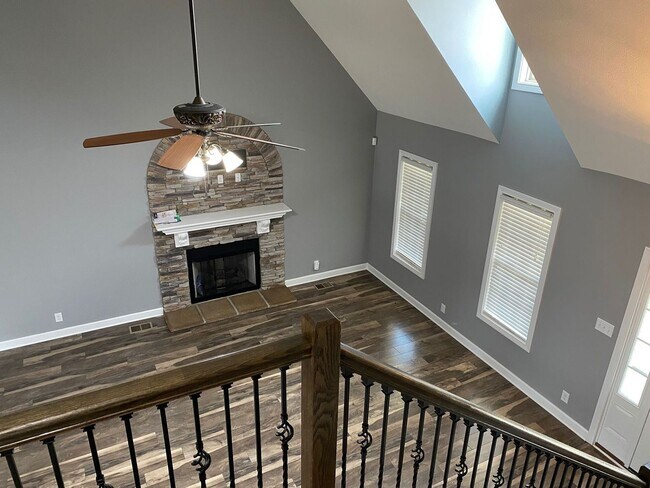 Building Photo - Don't Miss Out on this One! Beautiful Open...