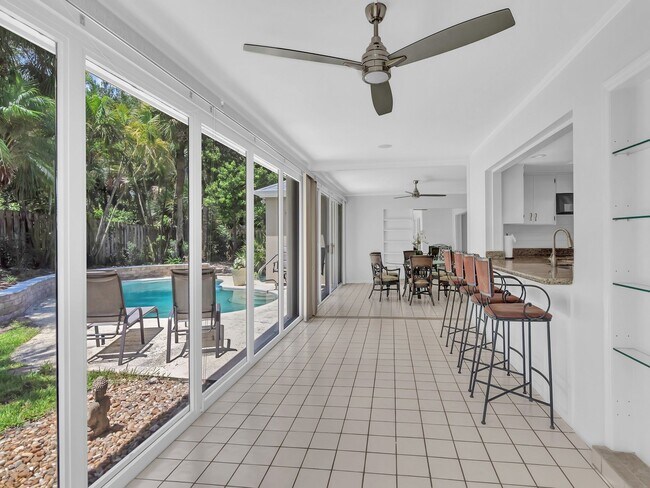 Building Photo - 1425 Treasure Cove Ln