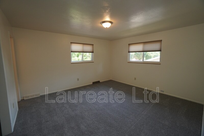 Building Photo - 1472 W Geddes Ave