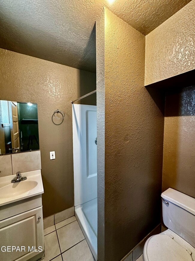 Building Photo - 618 Stewart Ct