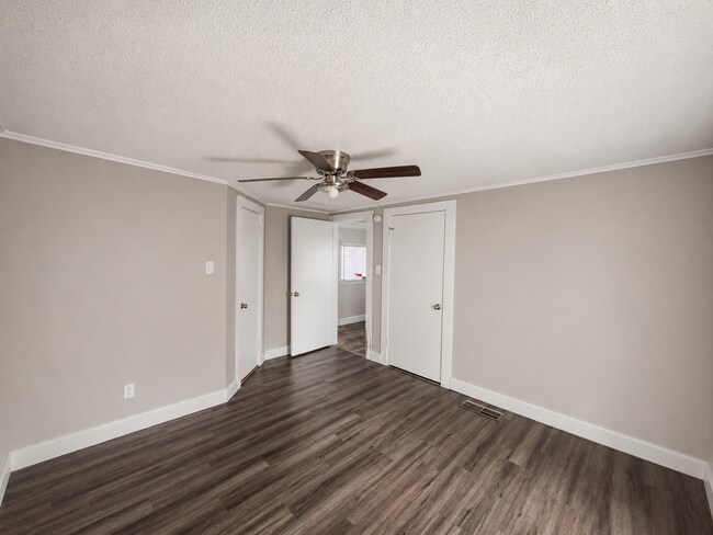 Building Photo - 3/2 Bungalo-style off Birchman