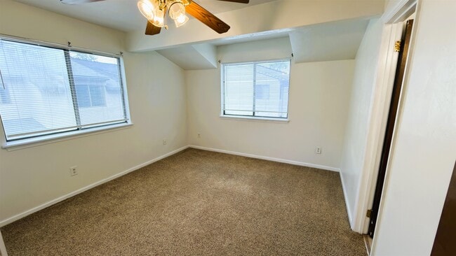 Building Photo - 1315 Airport Dr