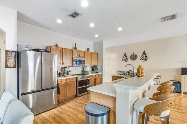 Building Photo - 763 Star Pointe Dr