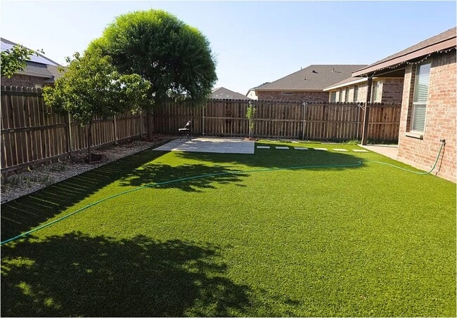 Building Photo - 6911 Brisco Rd