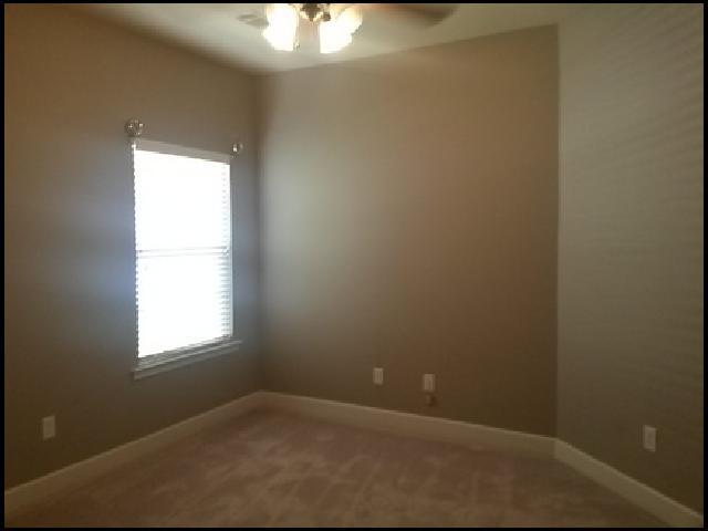 Building Photo - 3211 Moonlighting Pl