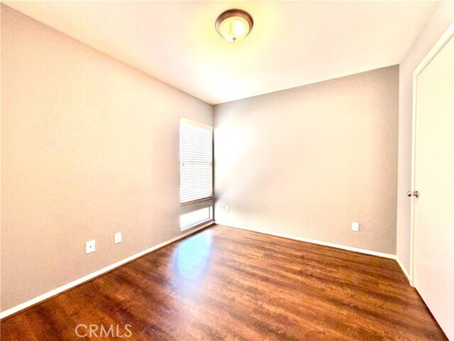 Building Photo - 13707 S Budlong Ave