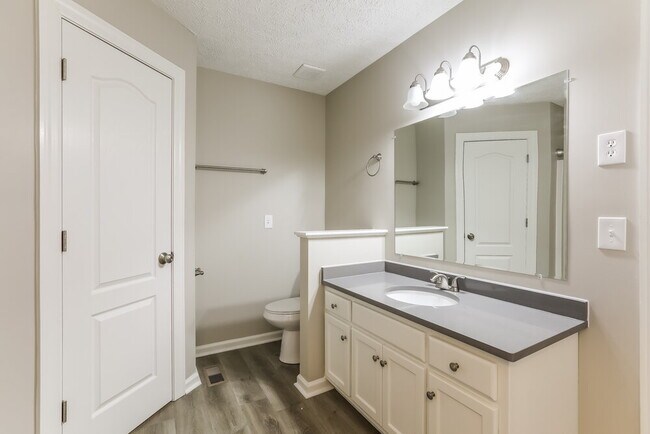 Building Photo - 1621 O Green Cove