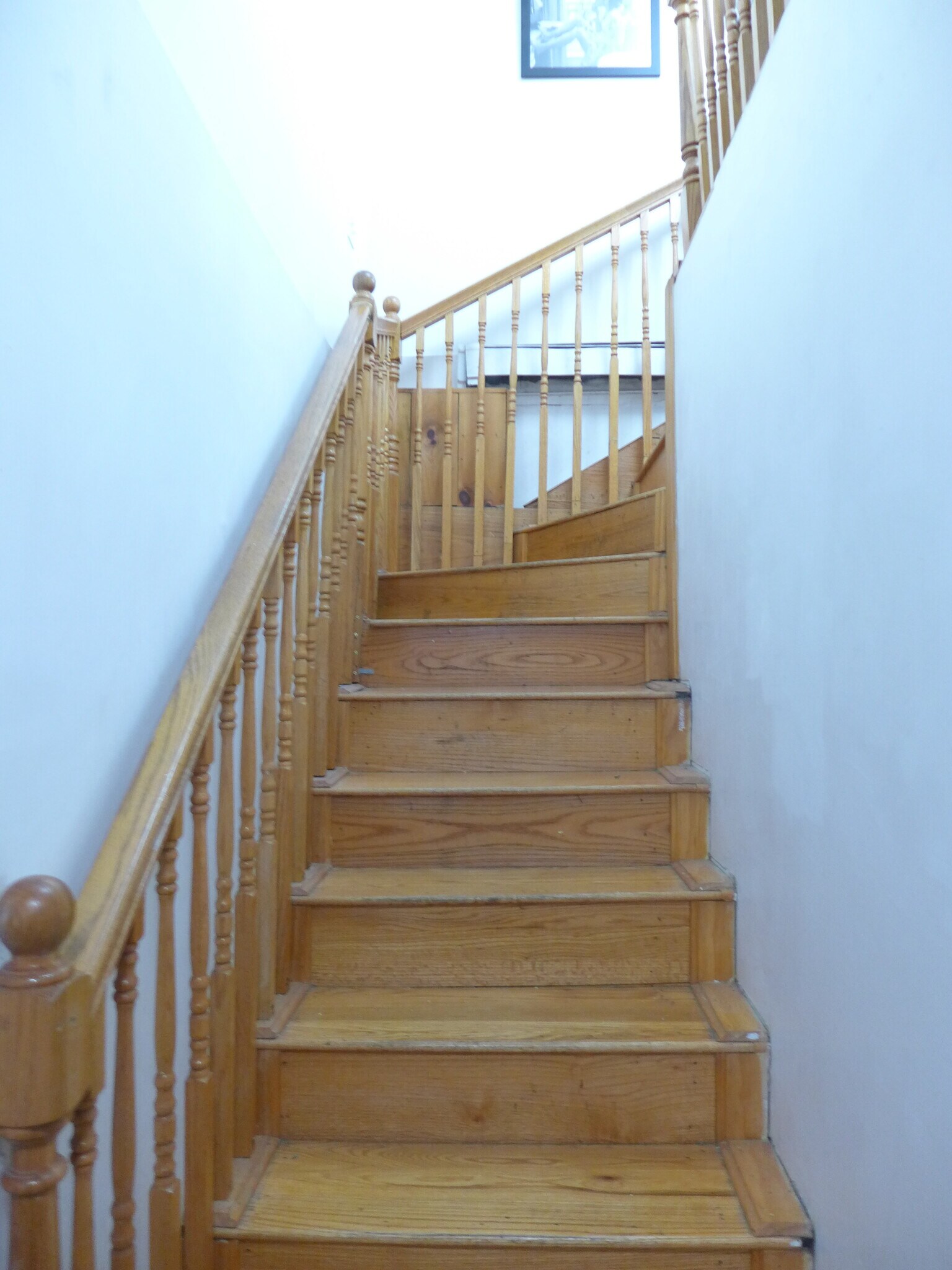 Building Photo - 822 Parker St