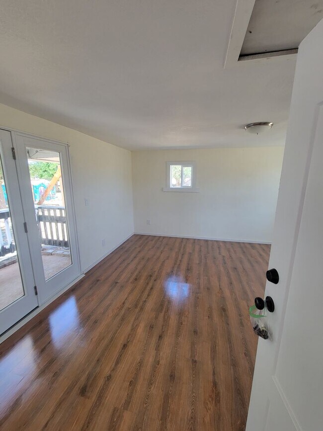 Building Photo - 1 bedroom 1 bath