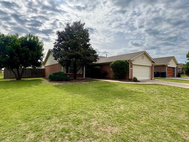 Building Photo - 2500 Flame Lily Rd
