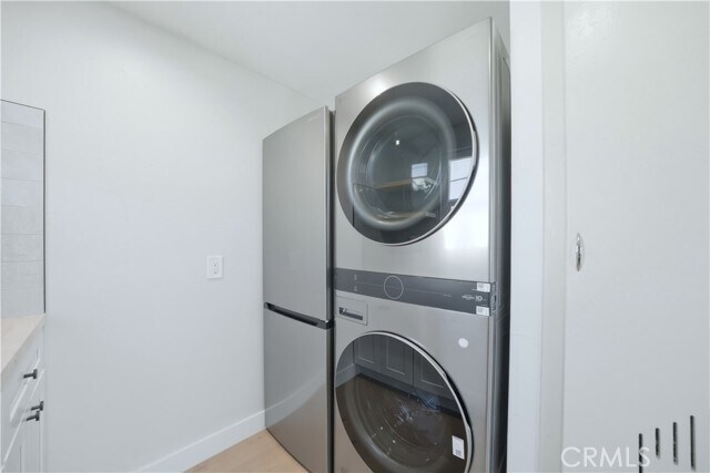 Building Photo - 5339 E Ocean Blvd