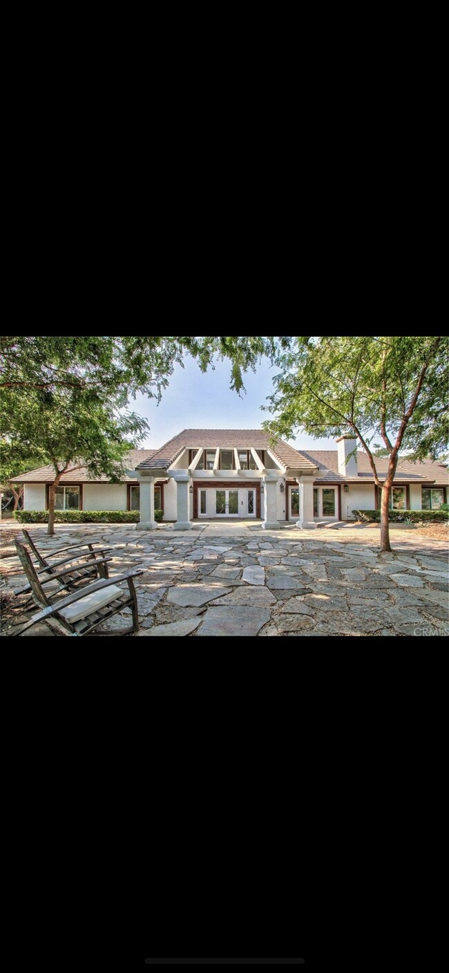 Building Photo - 46245 Buenos Campos Dr