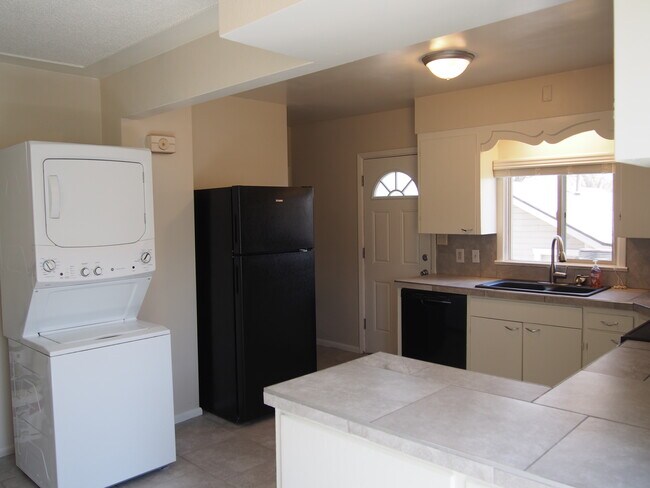 Kitchen - 2108 8th Ave