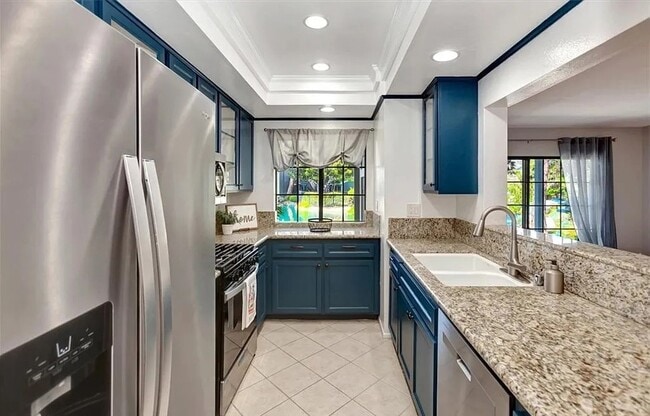 Building Photo - Bayfront Condo fo Rent