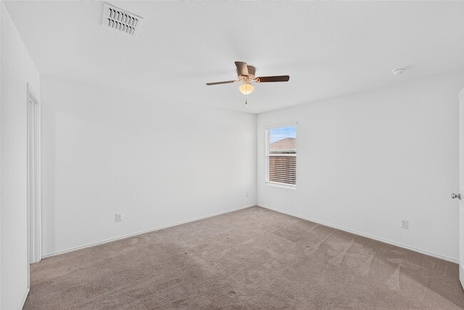 Building Photo - 320 Dewberry St