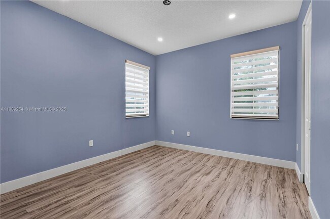 Building Photo - 9881 W 34th Ave