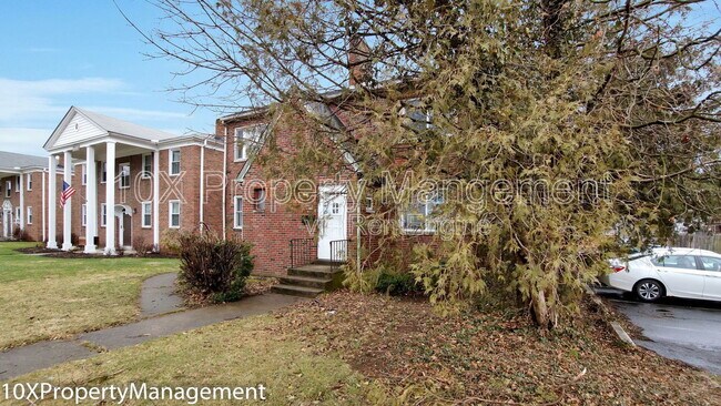 Building Photo - 2911 Sullivant Ave