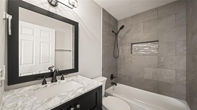 Building Photo - 5825 Nelson Oaks Dr