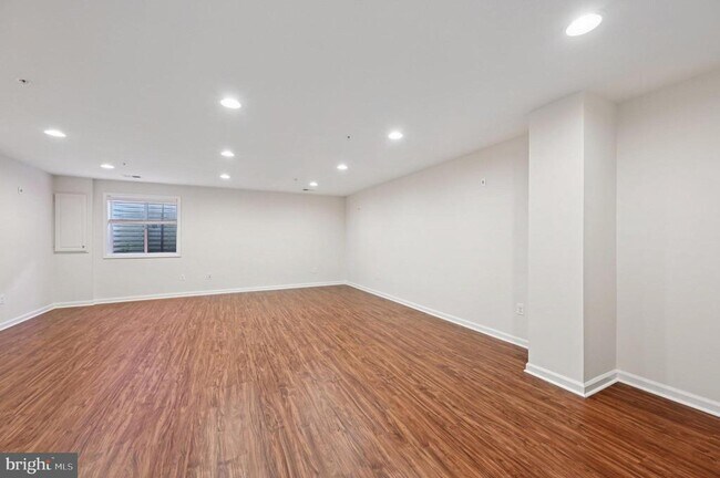 Building Photo - 22448 Bright Sky Dr