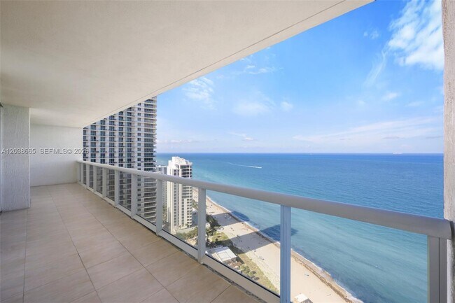 Building Photo - 1800 S Ocean Dr