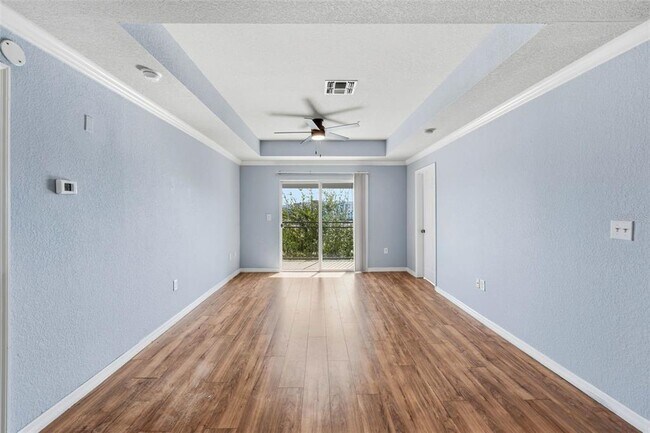 Building Photo - 3702 Palm Desert Ln