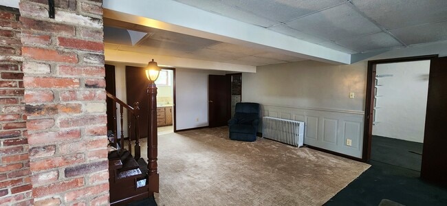 Building Photo - 1142 Fells Church Rd