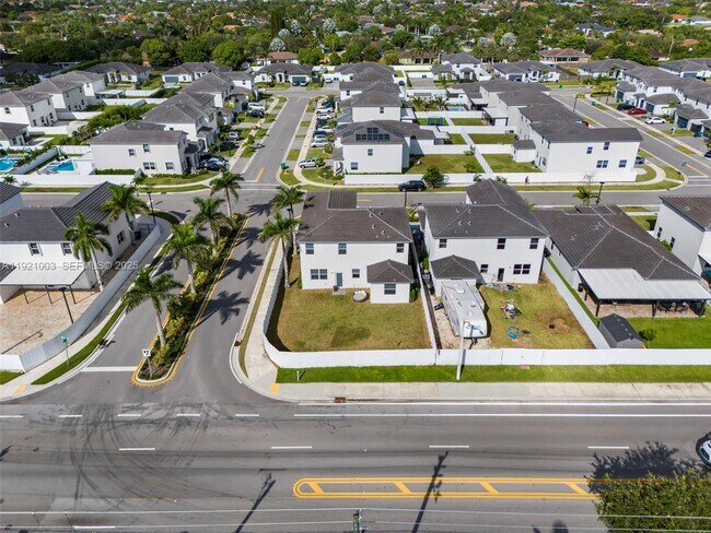 Building Photo - 21189 SW 127th Ct