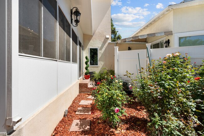 Building Photo - 17812 Parthenia St