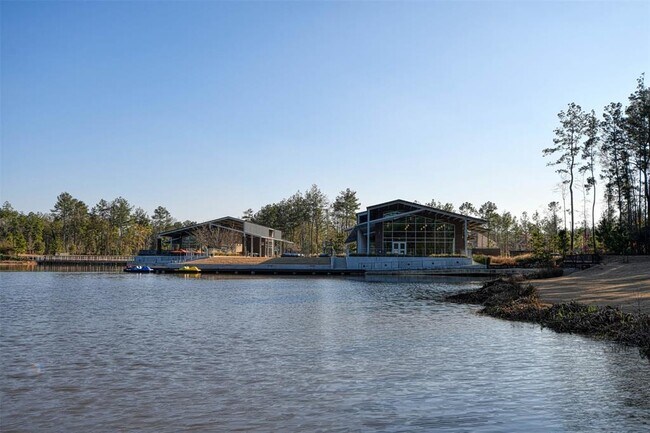 Building Photo - 17099 Crimson Crest Dr