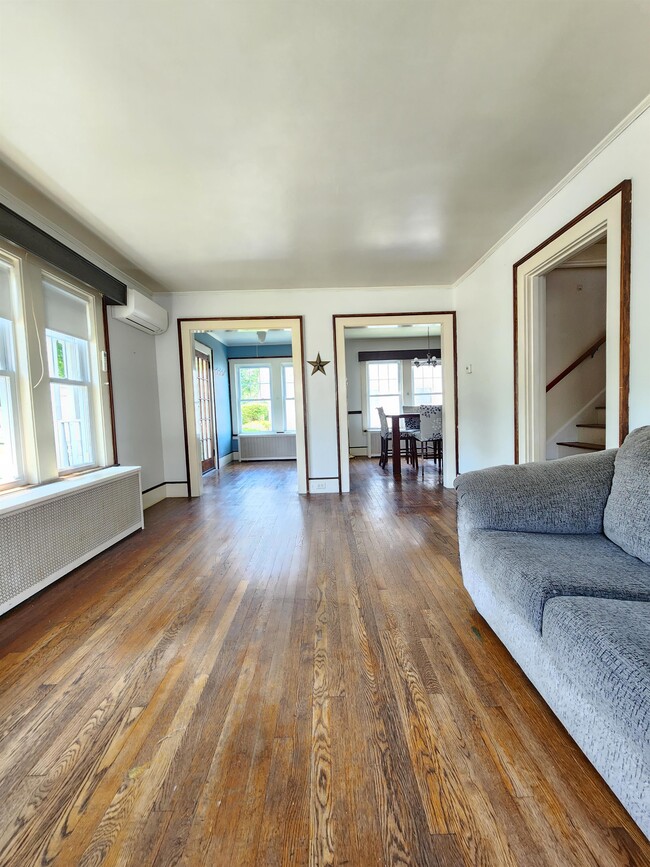 Building Photo - 71 14th St