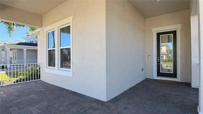 Building Photo - 14415 Crest Palm Ave