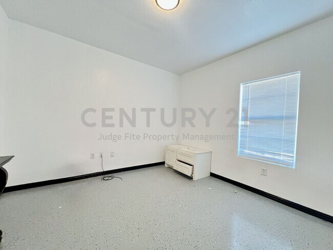 Building Photo - Unique 5/2 with 4 Car Carport in Azle For ...