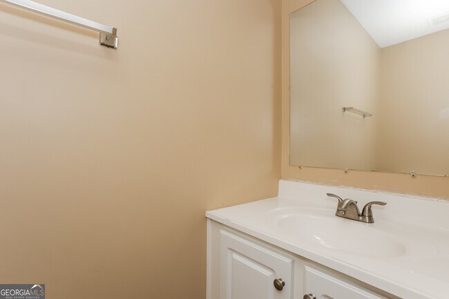 Building Photo - 4530 Talon Way