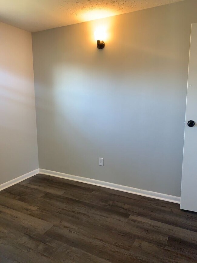 Building Photo - Stunning 3 Bedroom Home for Rent! SECTION ...