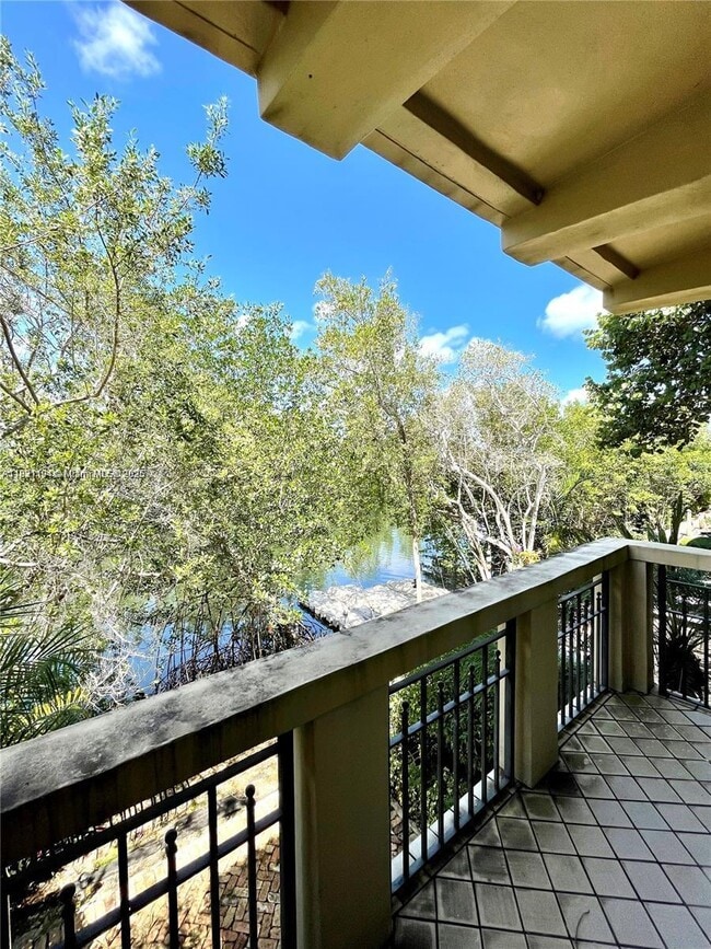 Building Photo - 6204 Paradise Point Dr