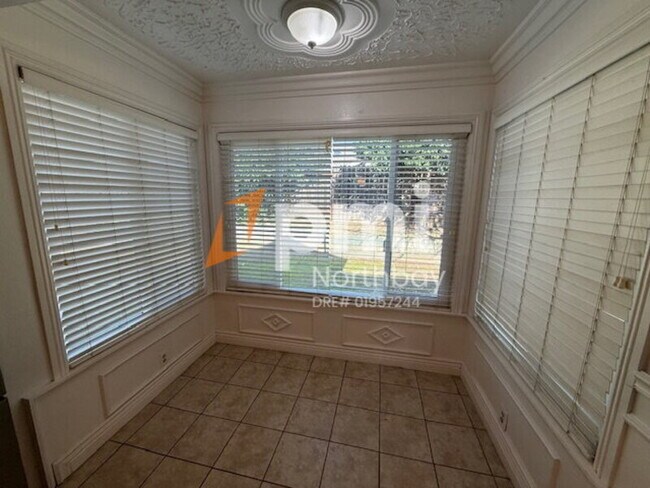 Building Photo - 2950 Juniper St