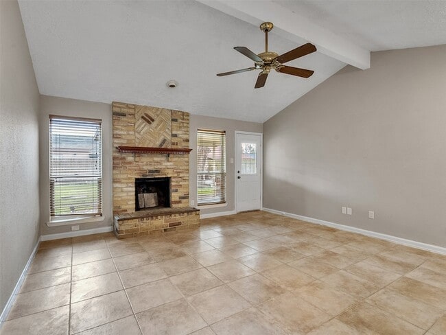 Building Photo - 10314 Staghill Dr