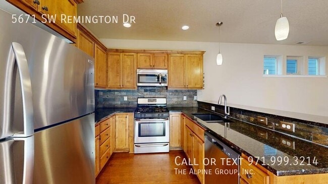 Building Photo - 5671 SW Remington Dr