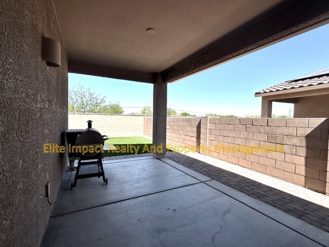 Building Photo - 7140 S Via Gaucho Viejo