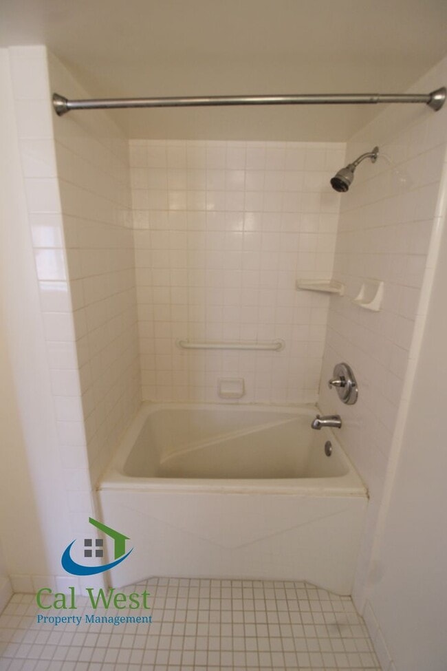 Building Photo - $2,995 - 350 N. Second Street, # 325-2 Bed...