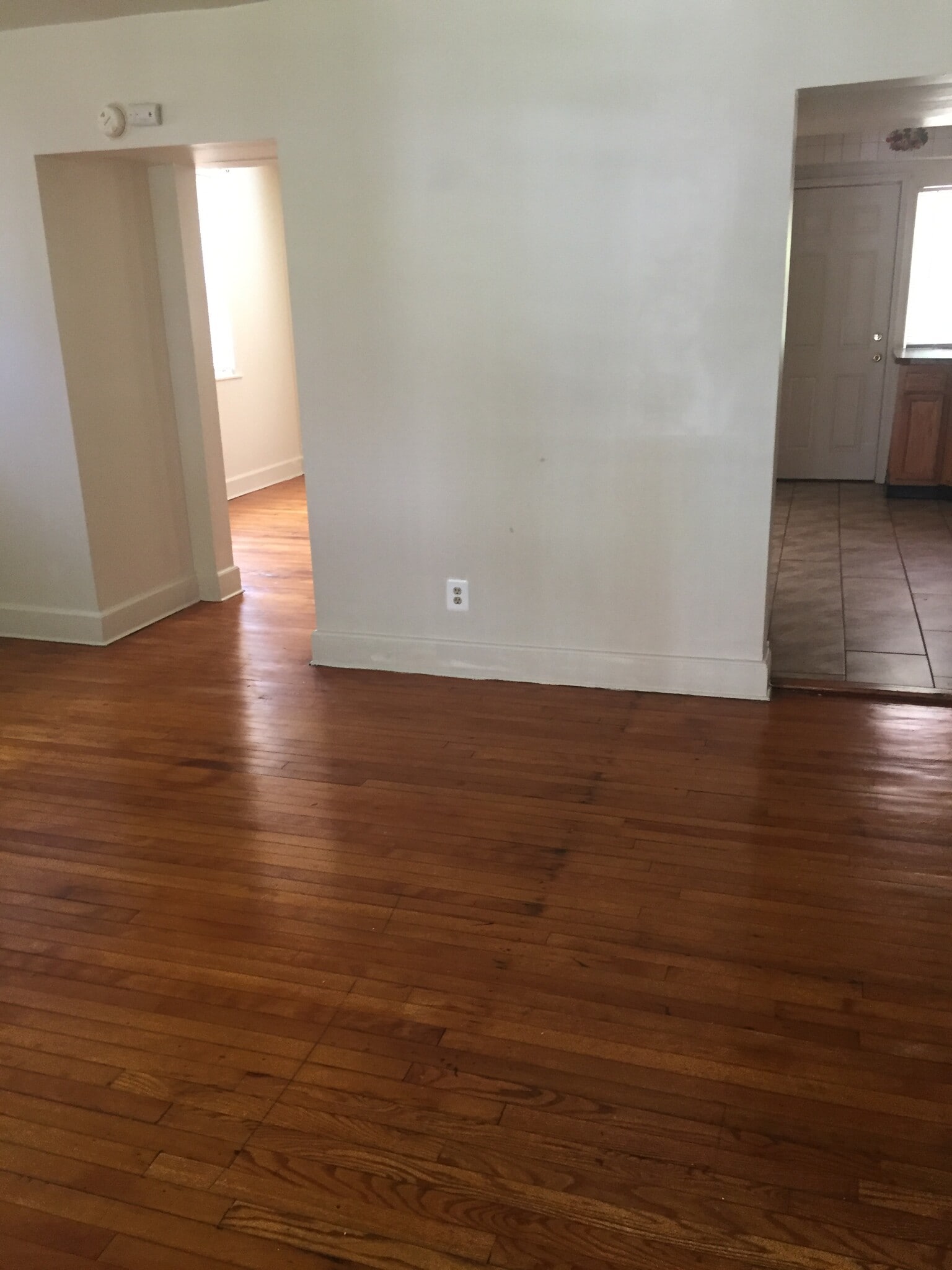 Living room - 4125 Fairfax Rd