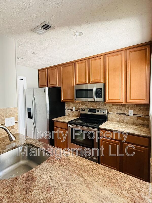 Building Photo - 274 Waterdown Dr